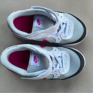 Toddler girls Nike Air